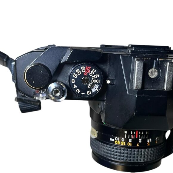 Konica Autoreflex T4 35mm SLR Film Camera w/ Hexanon 50mm F1.7 Lens - Picture 9 of 10